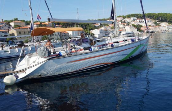 Bavaria 44
