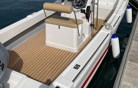 Speedboat 19