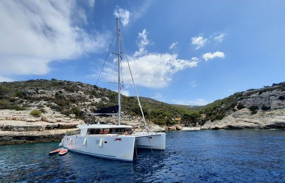 Lagoon 450 F