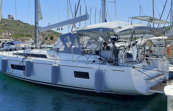 Beneteau Oceanis 51.1