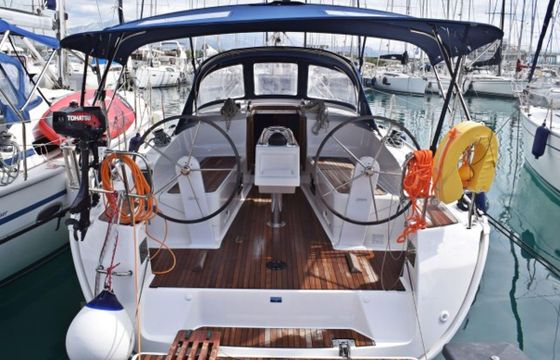 Bavaria Cruiser 37