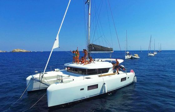 Lagoon 42