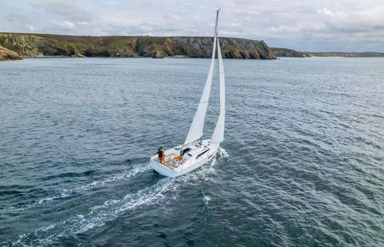 Beneteau Oceanis 37.1