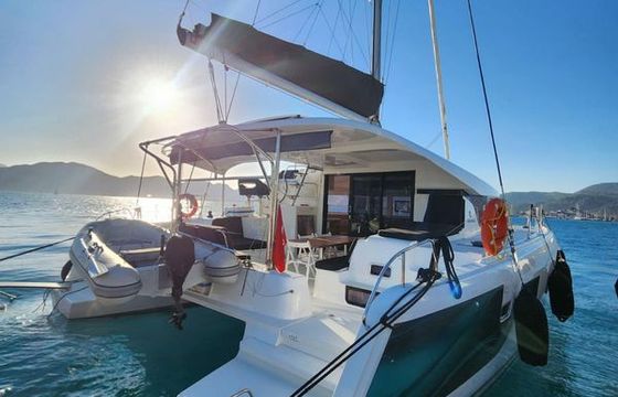 Lagoon 42