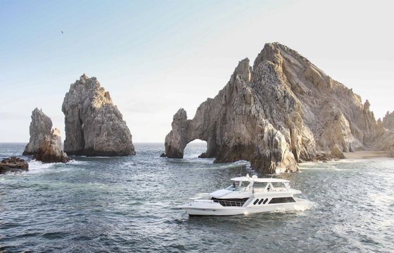 Bluewater Yachts 680 Custom Series