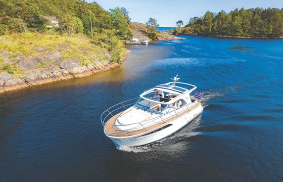 Marex 310