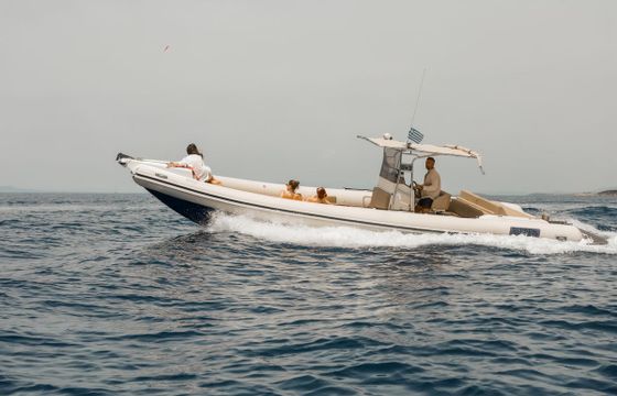 Bluefin Ultra 39 440hp