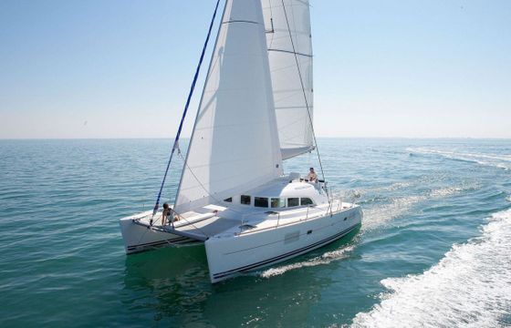 Lagoon 38