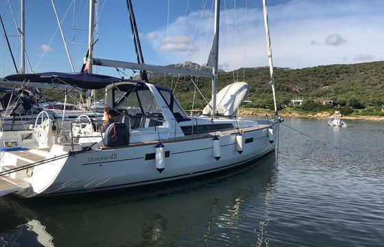 Beneteau Oceanis 45