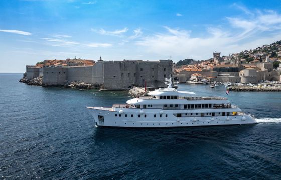 M/Y 161 ft