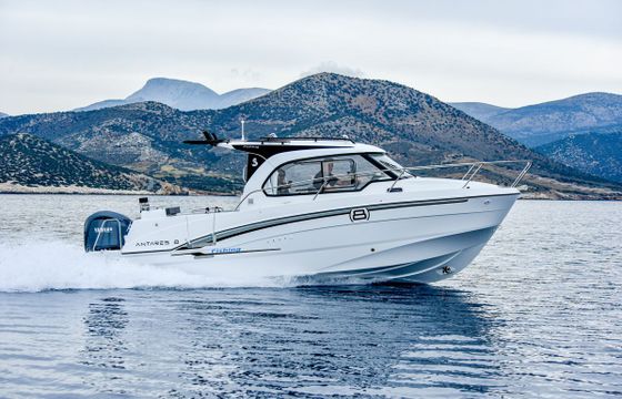 Beneteau Antares 8