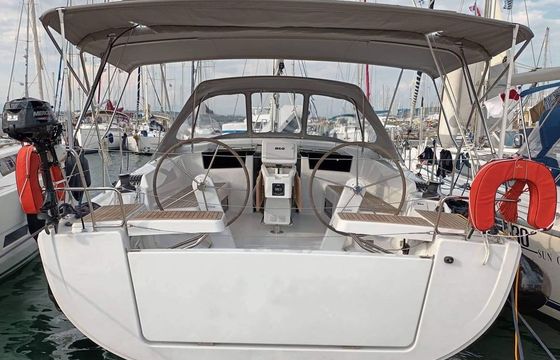 Hanse 418