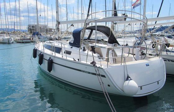 Bavaria Cruiser 37