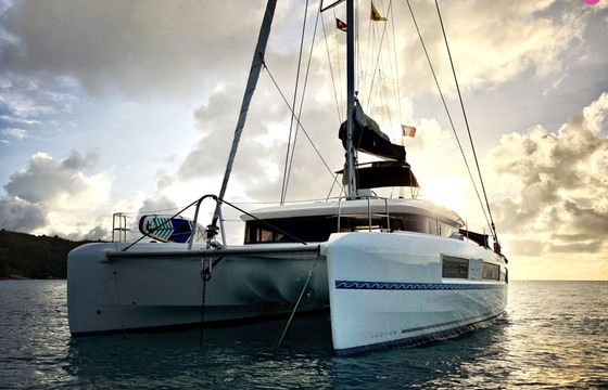 lagoon 50