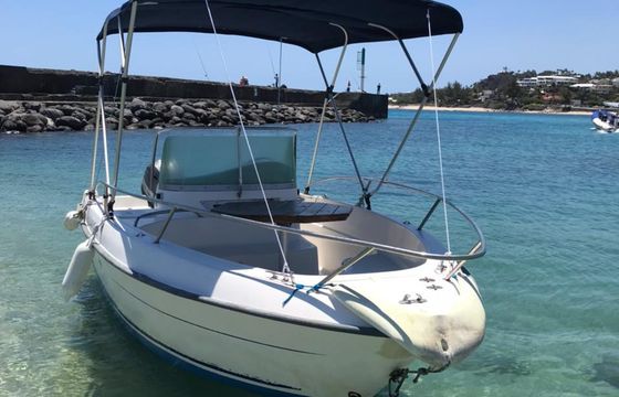 b2 marine cap ferret 550