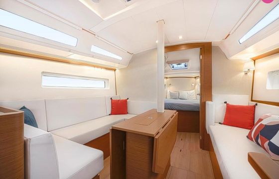 sun odyssey 380