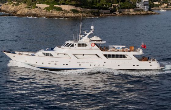 crn custom yacht