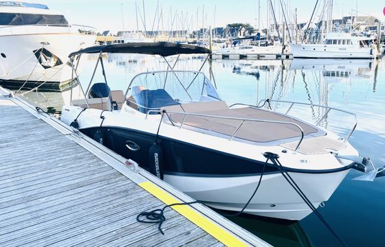 quicksilver activ 755 sundeck