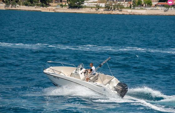 quicksilver activ 555 open