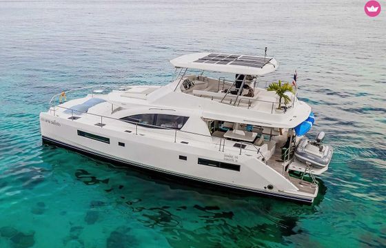 robertson &amp; caine leopard 51 power catamaran