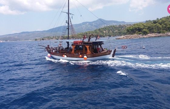 pirate ship wooden