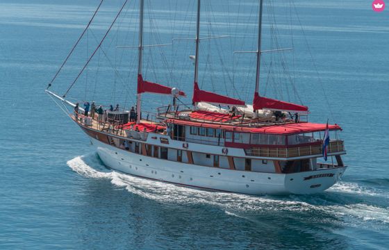 custom motor yacht barbara
