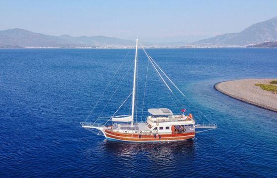 luxury custom built gulet with a capacity of 8 ketch