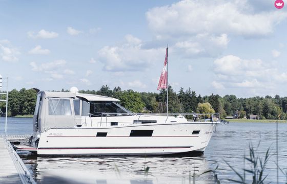 motoryacht delphia 1080
