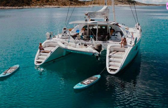 lagoon 570