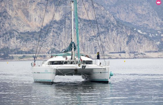 lagoon 570
