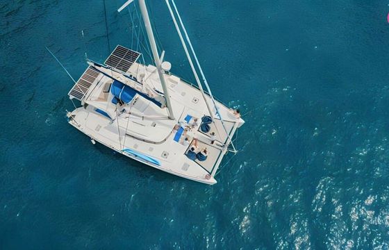 lagoon 440