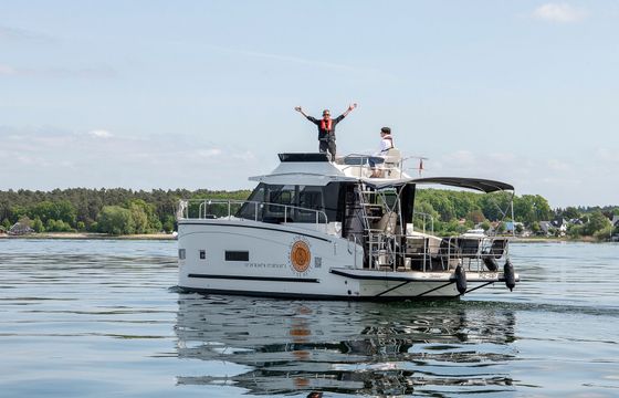 cobra yachts futura 40 grand horizon