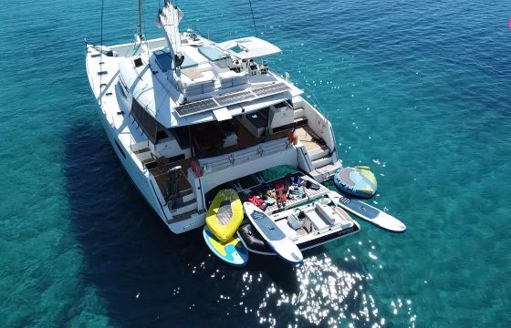 fountaine pajot saba 50 maestro crew 5 cab+2