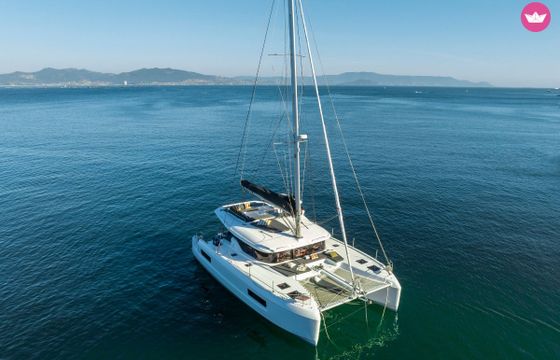 lagoon 43
