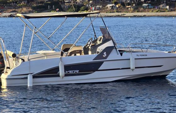 beneteau flyer 6 sun deck
