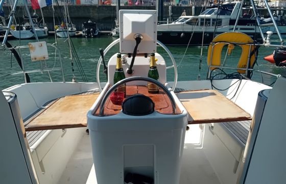beneteau oceanis 370