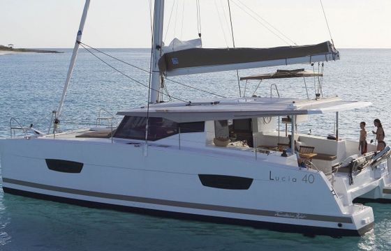 fountaine pajot lucia 40