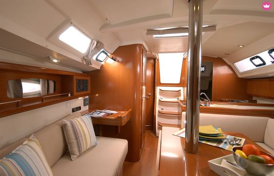 beneteau oceanis 34