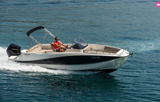 quicksilver 755 activ open