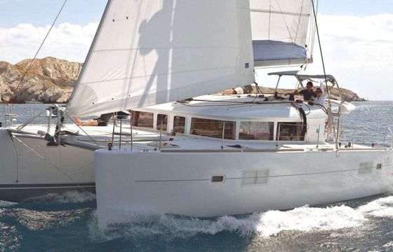 lagoon 440