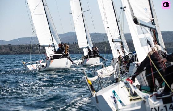 j boat j70
