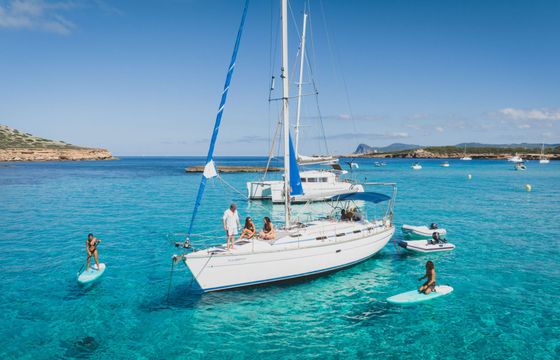 bavaria 42 cruiser