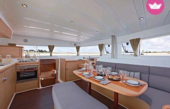 lagoon 42