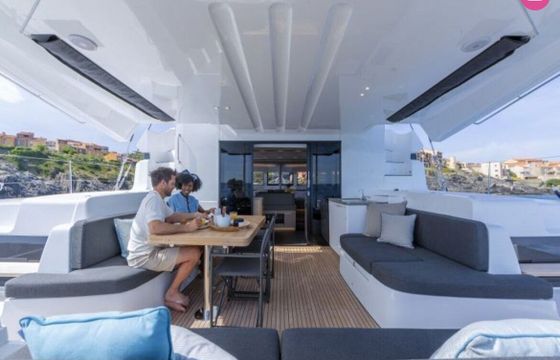 lagoon 51
