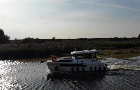 masuria yachts neon 910