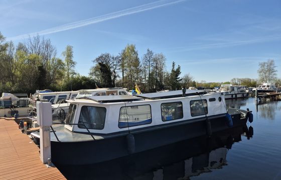 unieke woonboot volledig elektrisch!