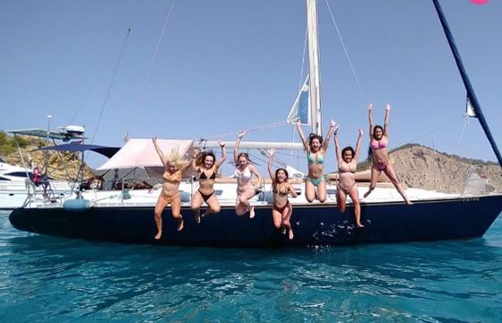 atlantis 44