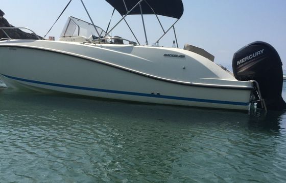 quicksilver activ 675 sundeck