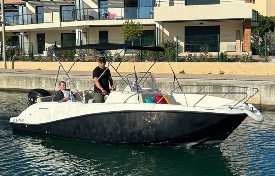 quicksilver activ 675 open