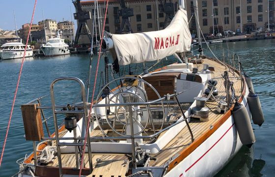 swan 43